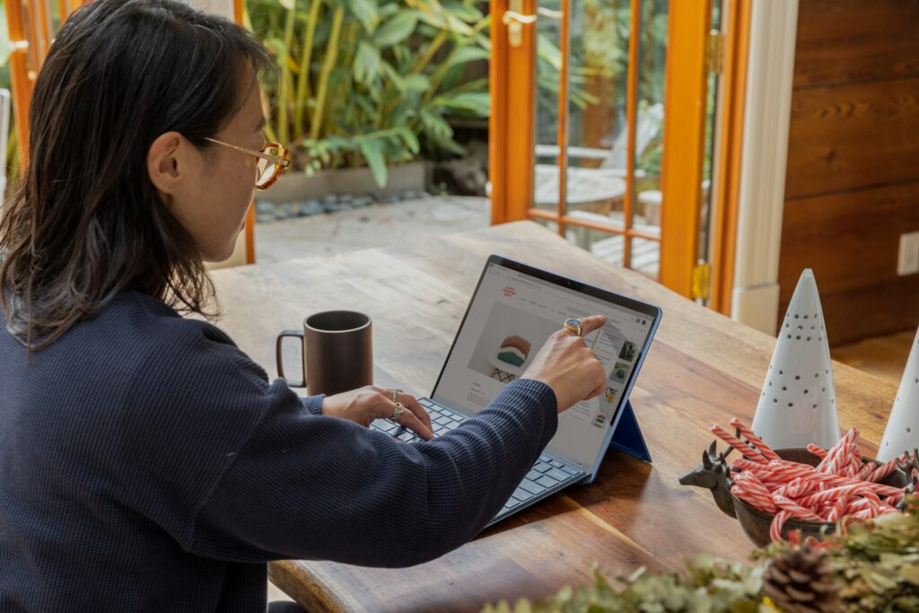 a woman using a laptop - what does ADHD feel like